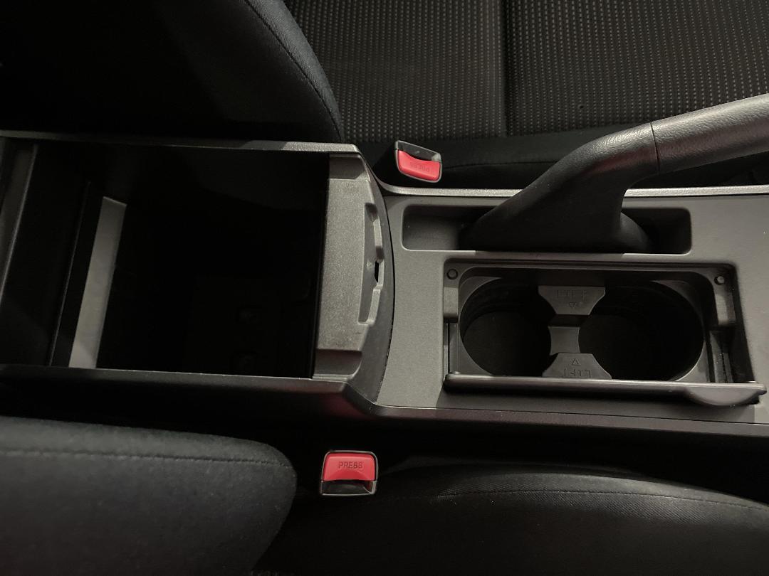 Photo '33' of Mazda Axela Photo '33' of Mazda Axela