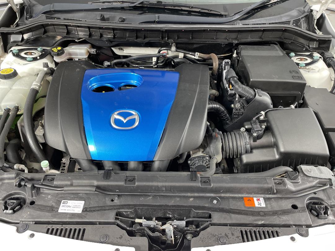 Photo '13' of Mazda Axela