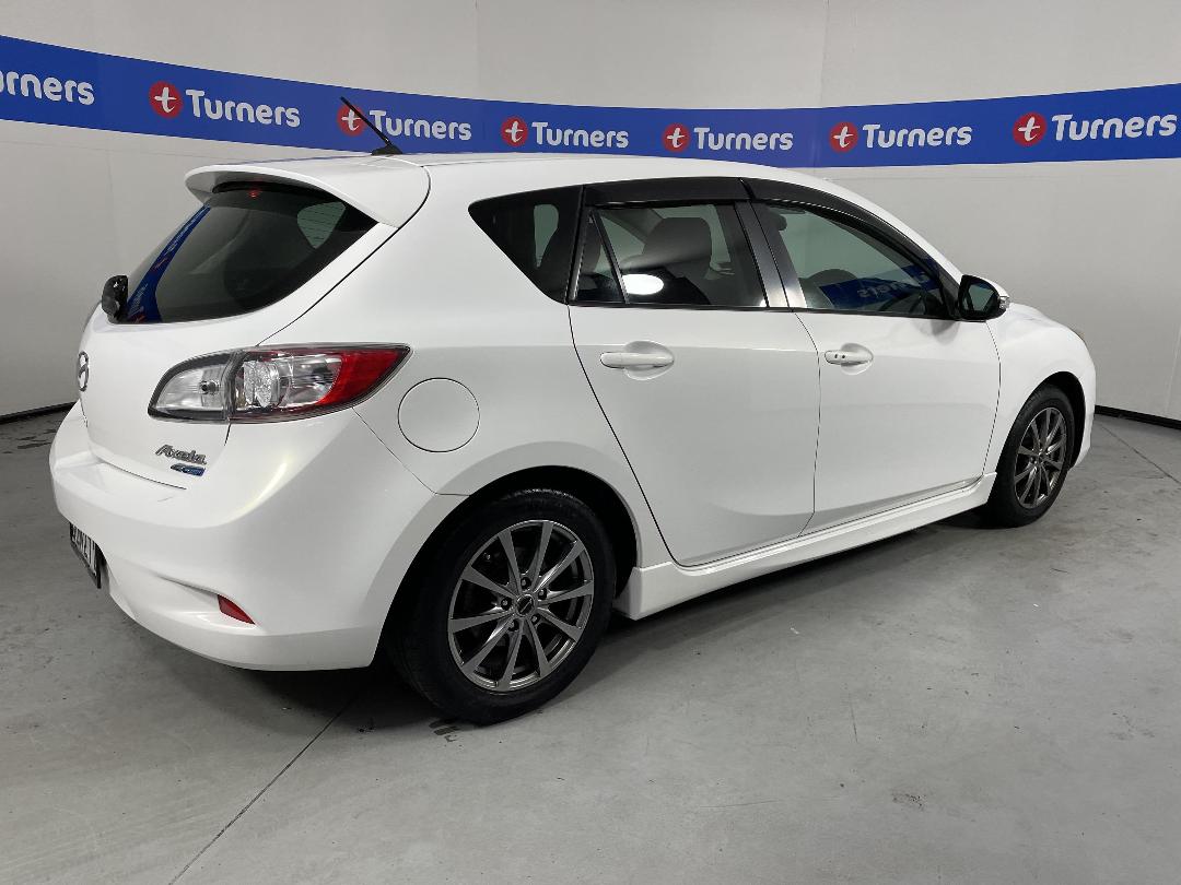 Photo '7' of Mazda Axela