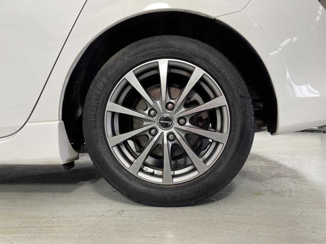 Photo '11' of Mazda Axela