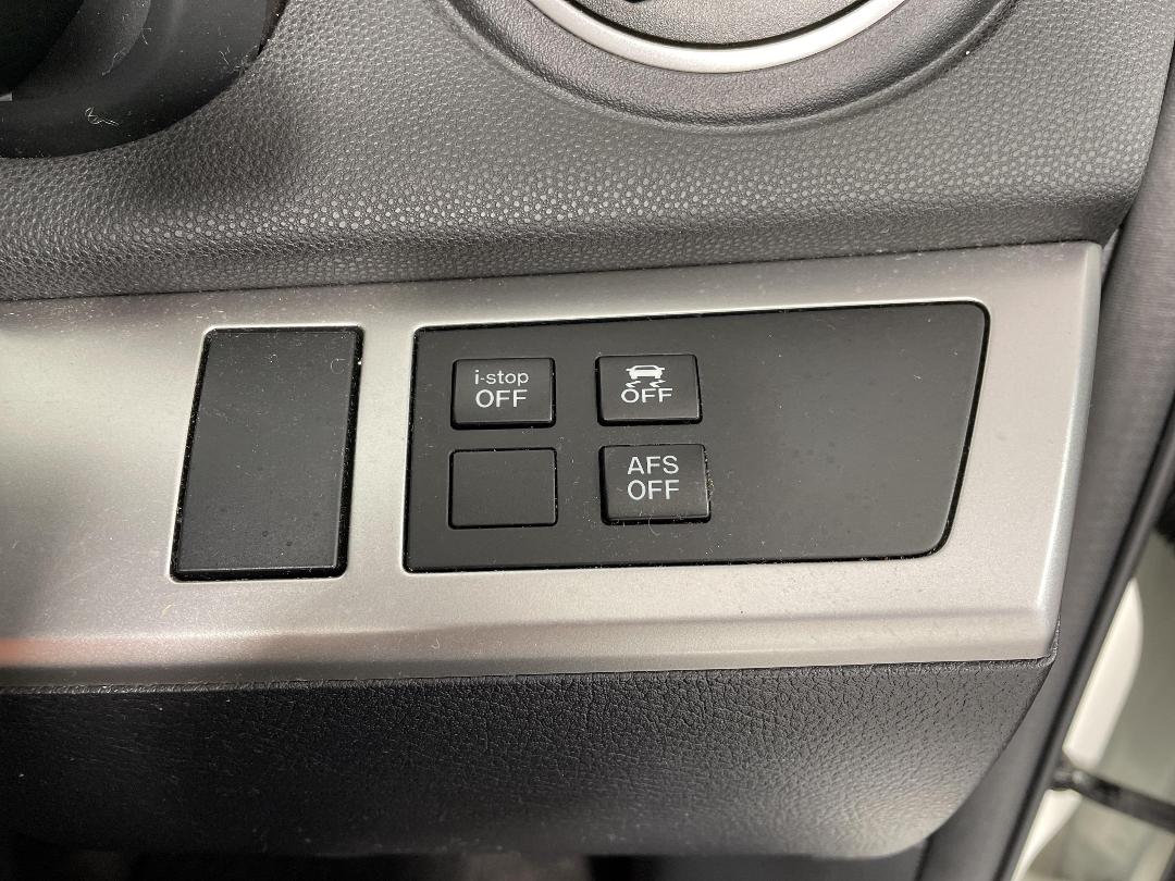 Photo '32' of Mazda Axela