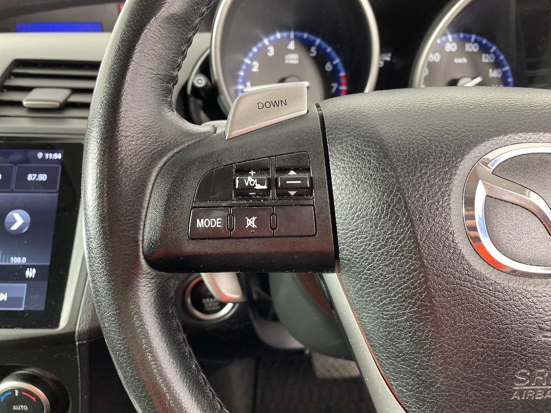 Photo '29' of Mazda Axela