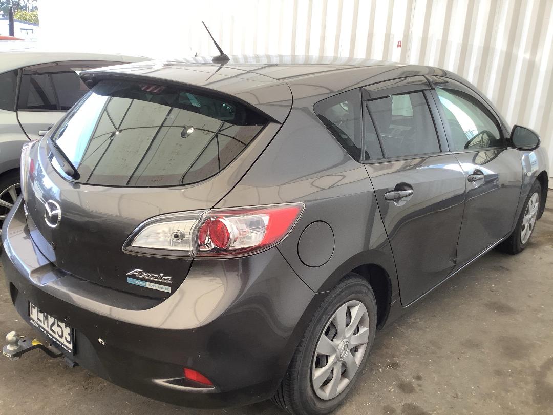 Photo '8' of Mazda Axela