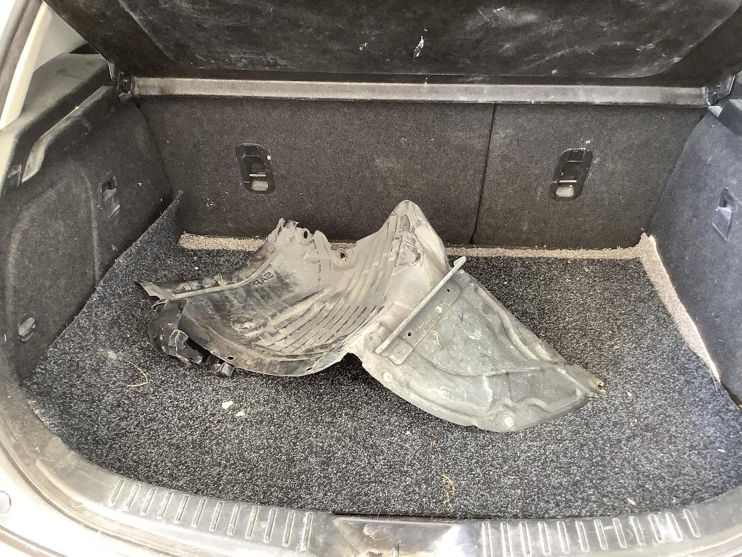 Photo '11' of Mazda Axela