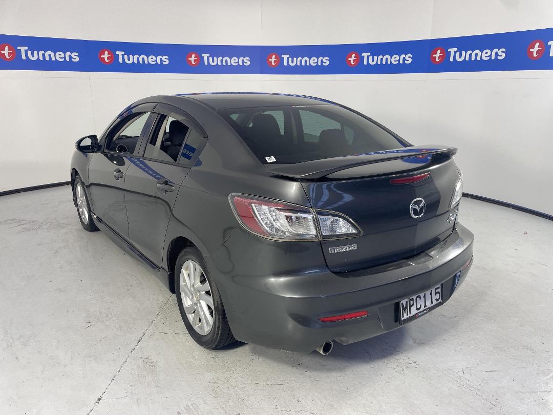 Photo '5' of Mazda Axela