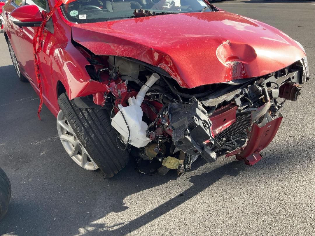 Photo '12' of Mazda Axela