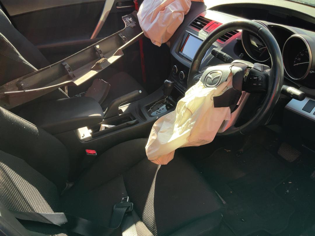 Photo '13' of Mazda Axela