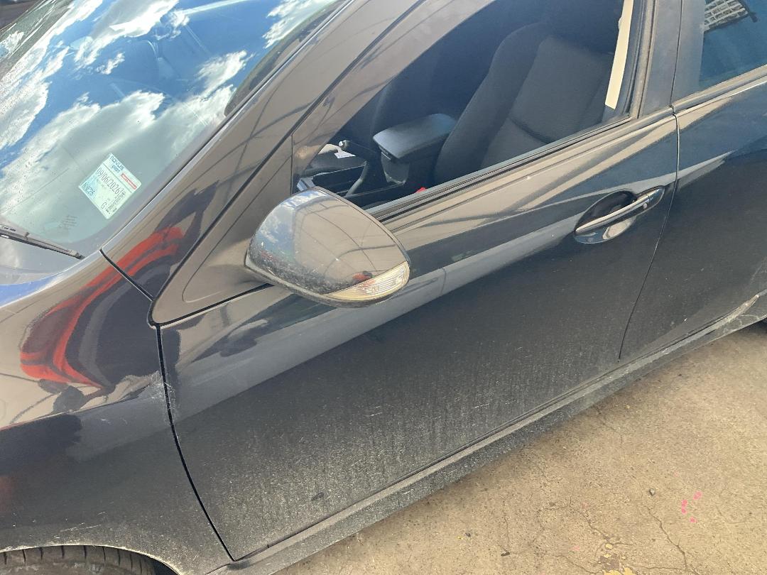 Photo '8' of Mazda Axela