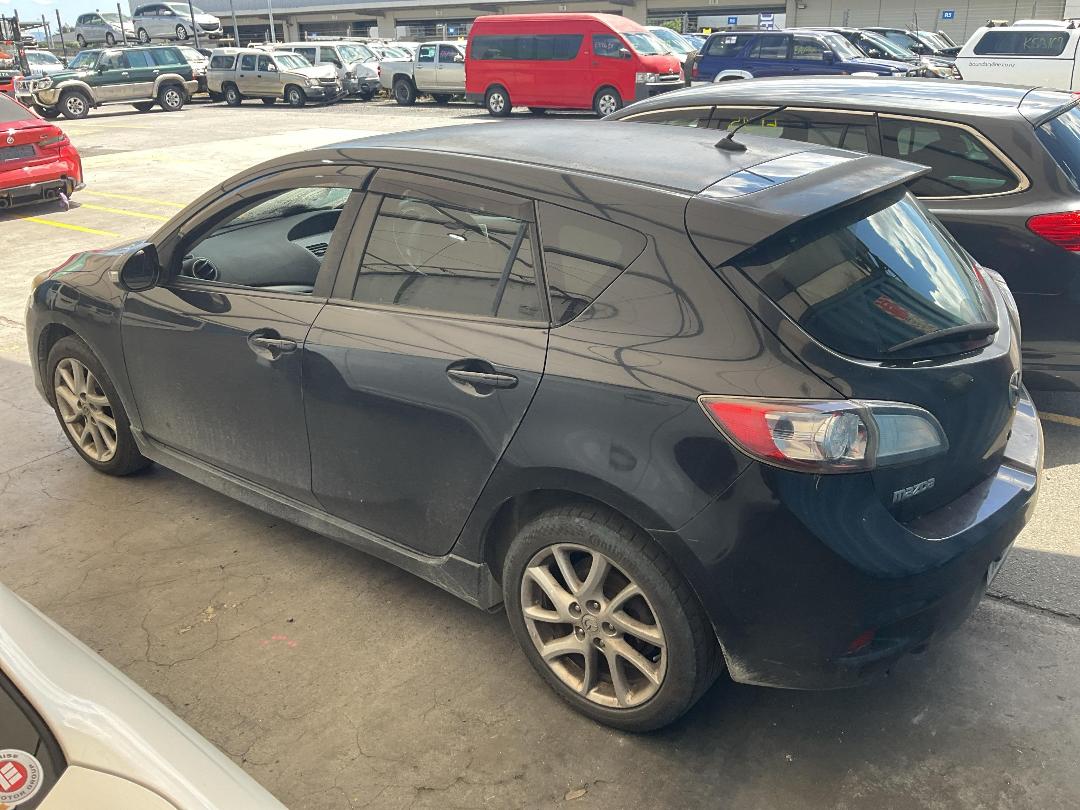 Photo '9' of Mazda Axela