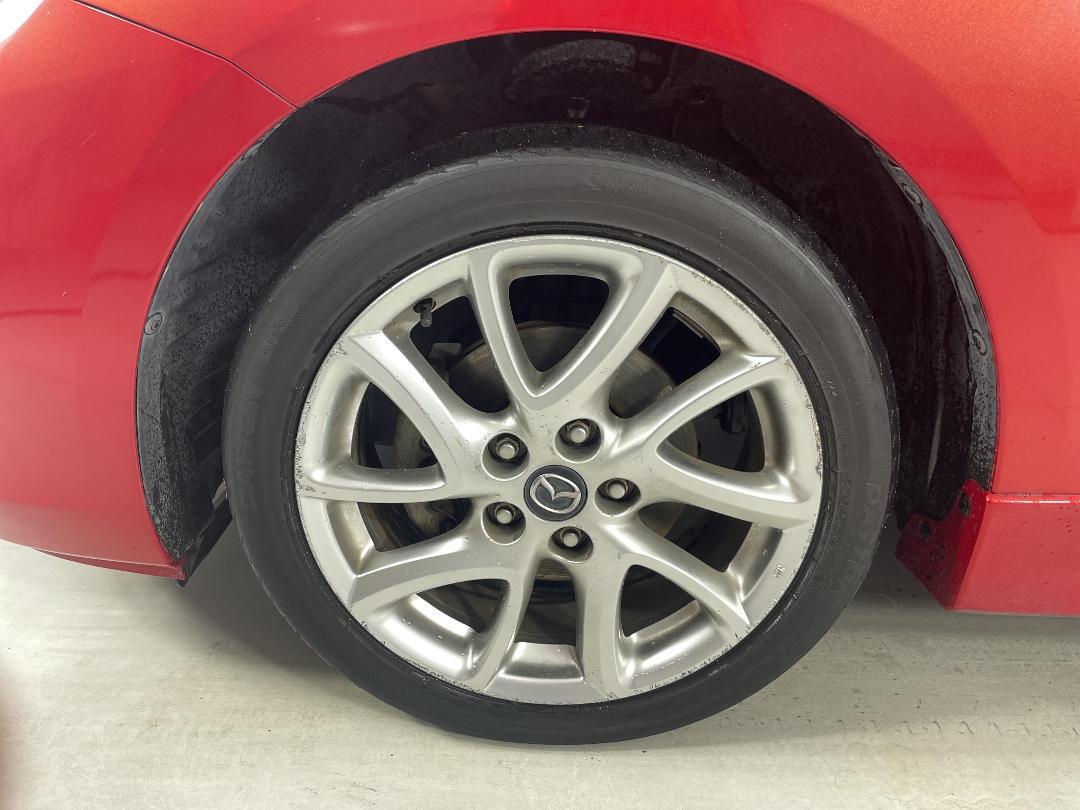 Photo '10' of Mazda Axela Photo '10' of Mazda Axela