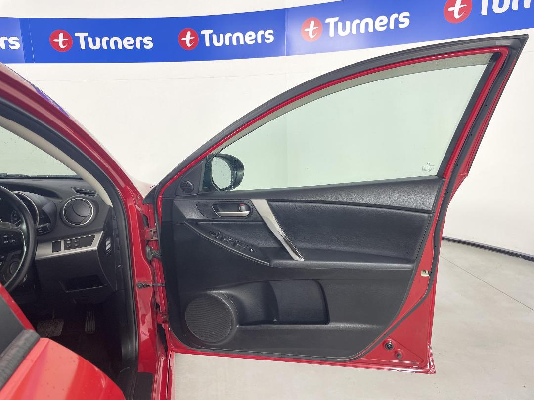 Photo '15' of Mazda Axela Photo '15' of Mazda Axela