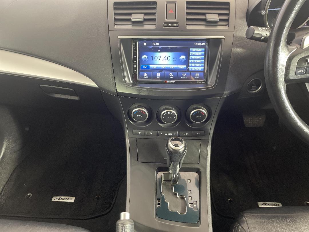 Photo '18' of Mazda Axela Photo '18' of Mazda Axela