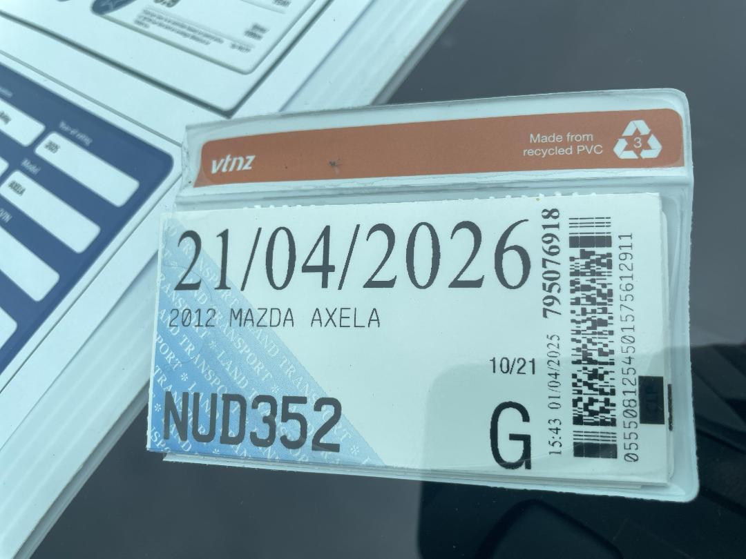 Photo '27' of Mazda Axela Photo '27' of Mazda Axela