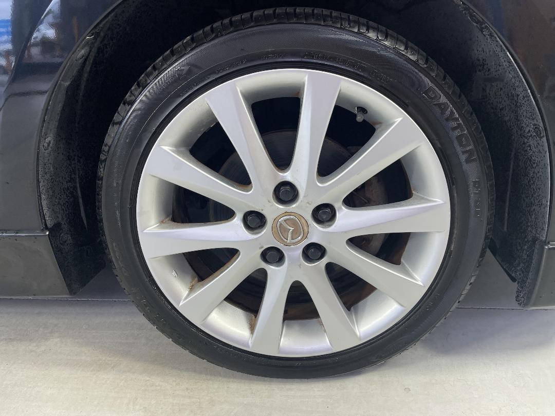 Photo '9' of Mazda Axela Photo '9' of Mazda Axela