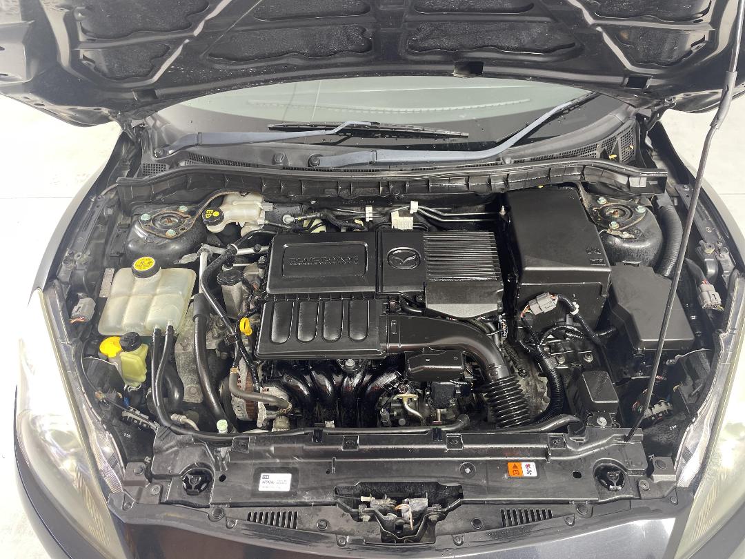 Photo '13' of Mazda Axela Photo '13' of Mazda Axela