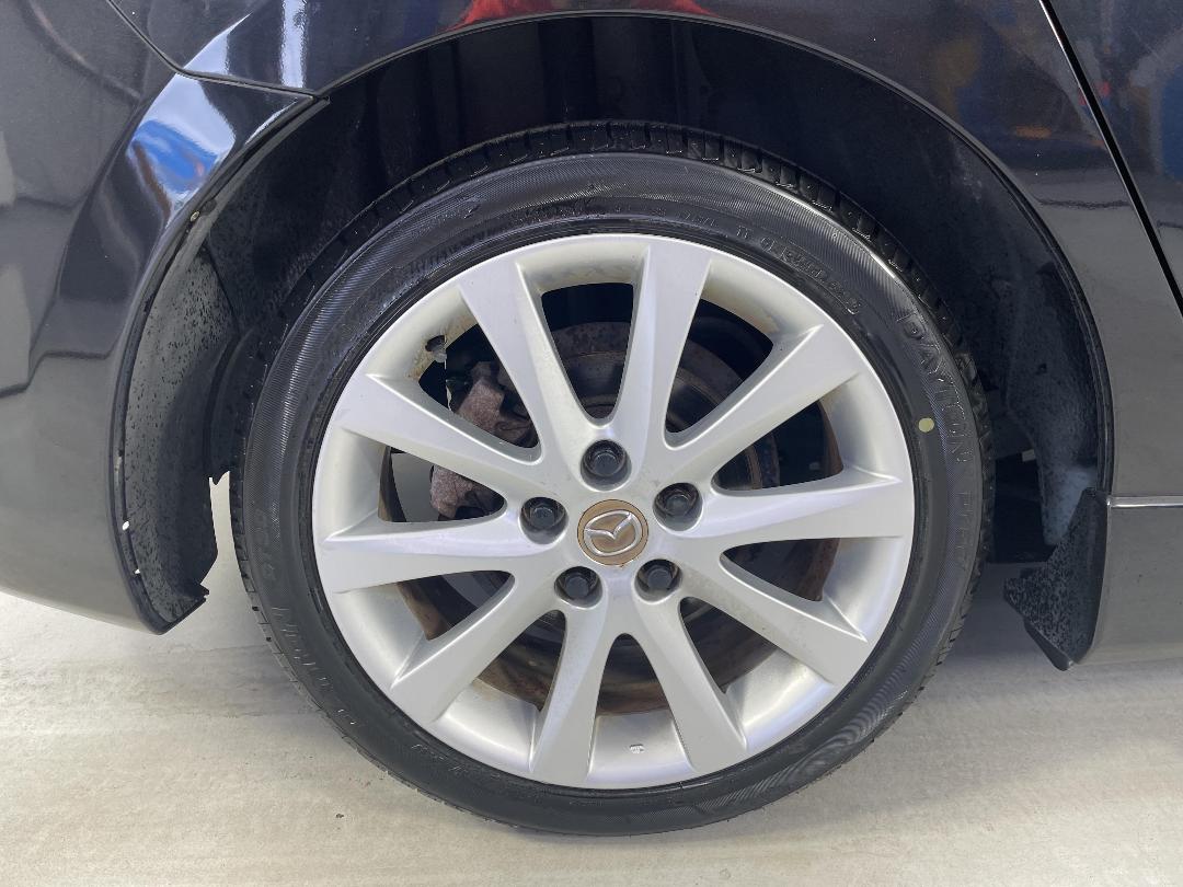 Photo '12' of Mazda Axela Photo '12' of Mazda Axela