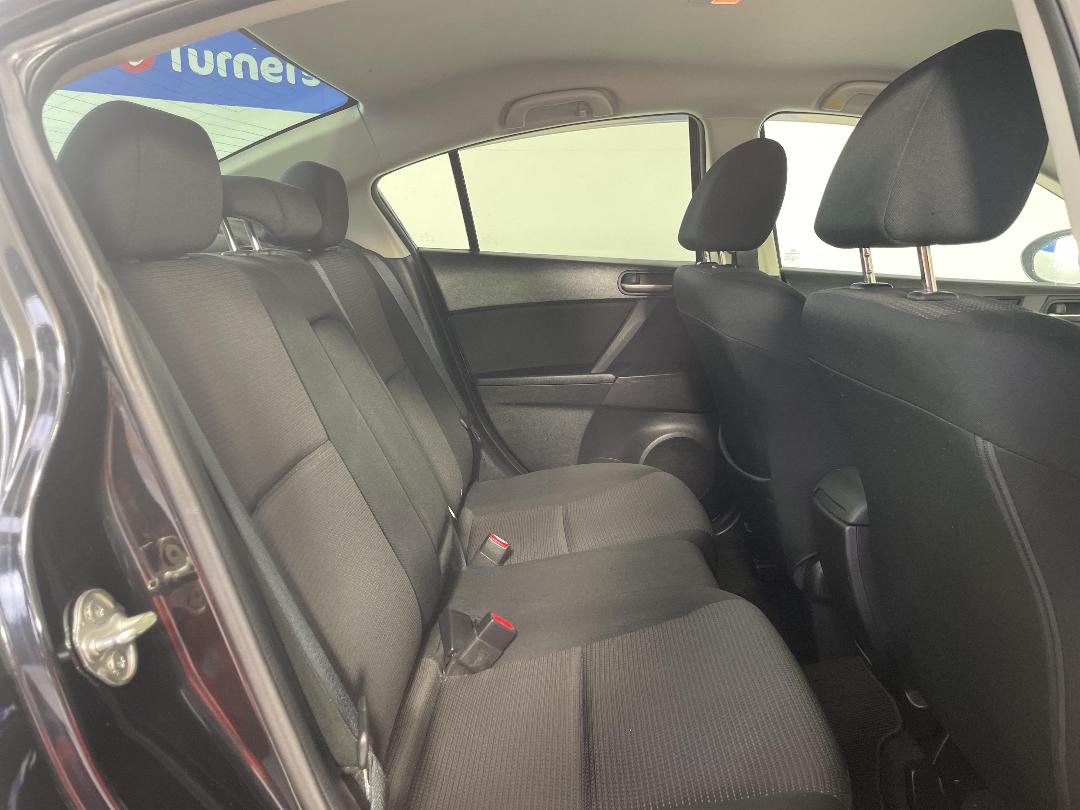 Photo '20' of Mazda Axela Photo '20' of Mazda Axela