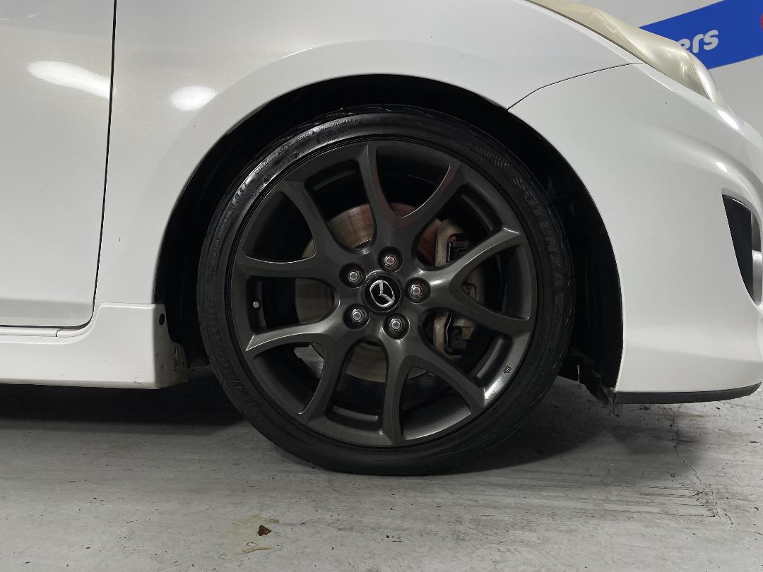 Photo '9' of Mazda Axela