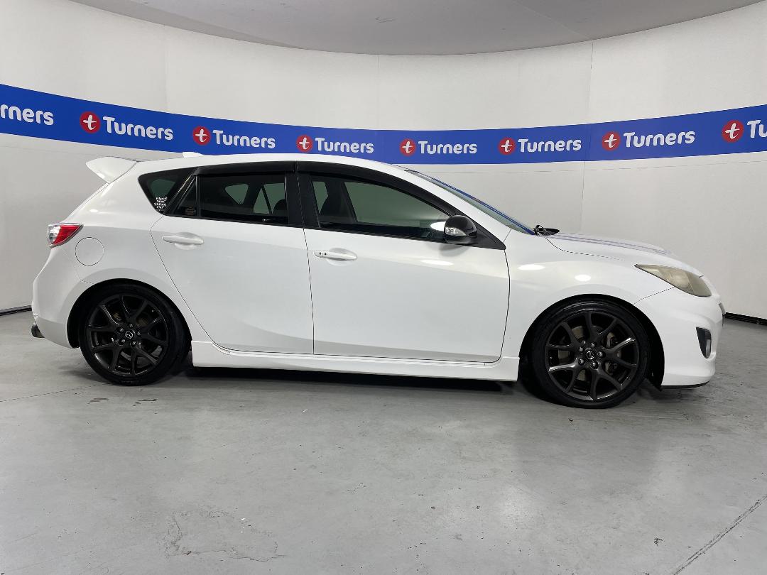 Photo '23' of Mazda Axela