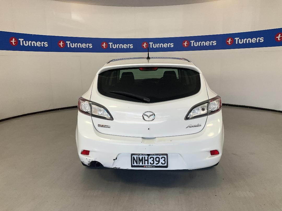 Photo '6' of Mazda Axela