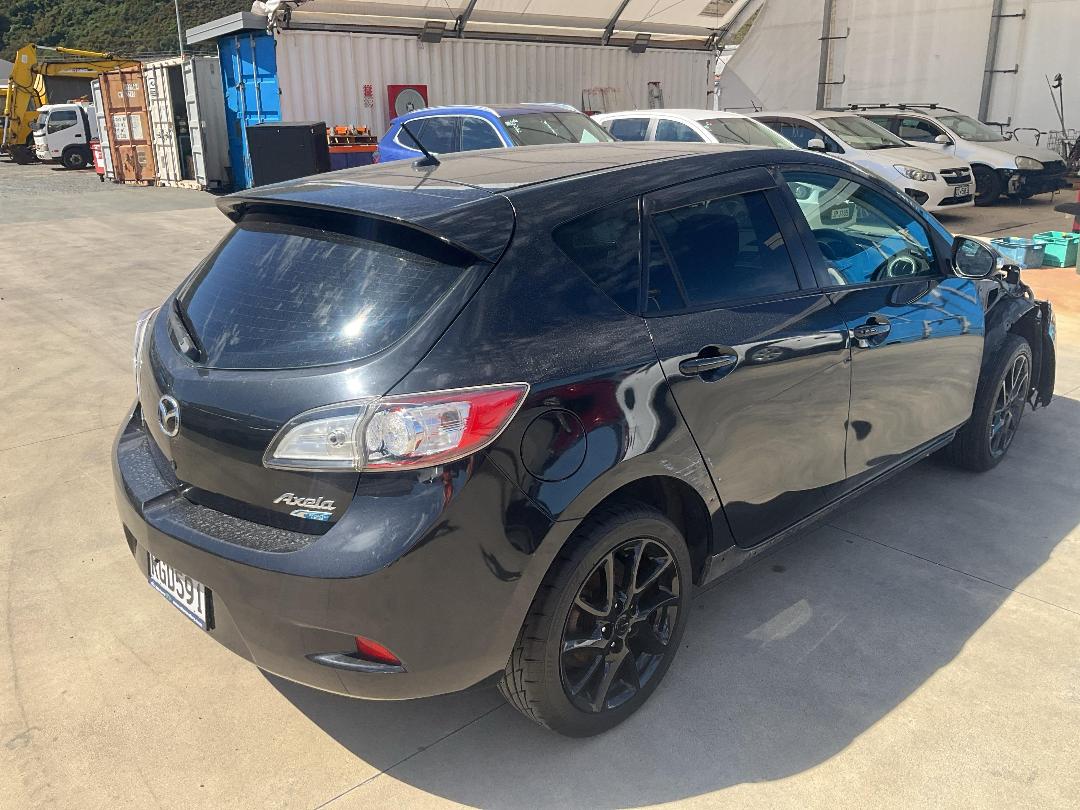 Photo '5' of Mazda Axela