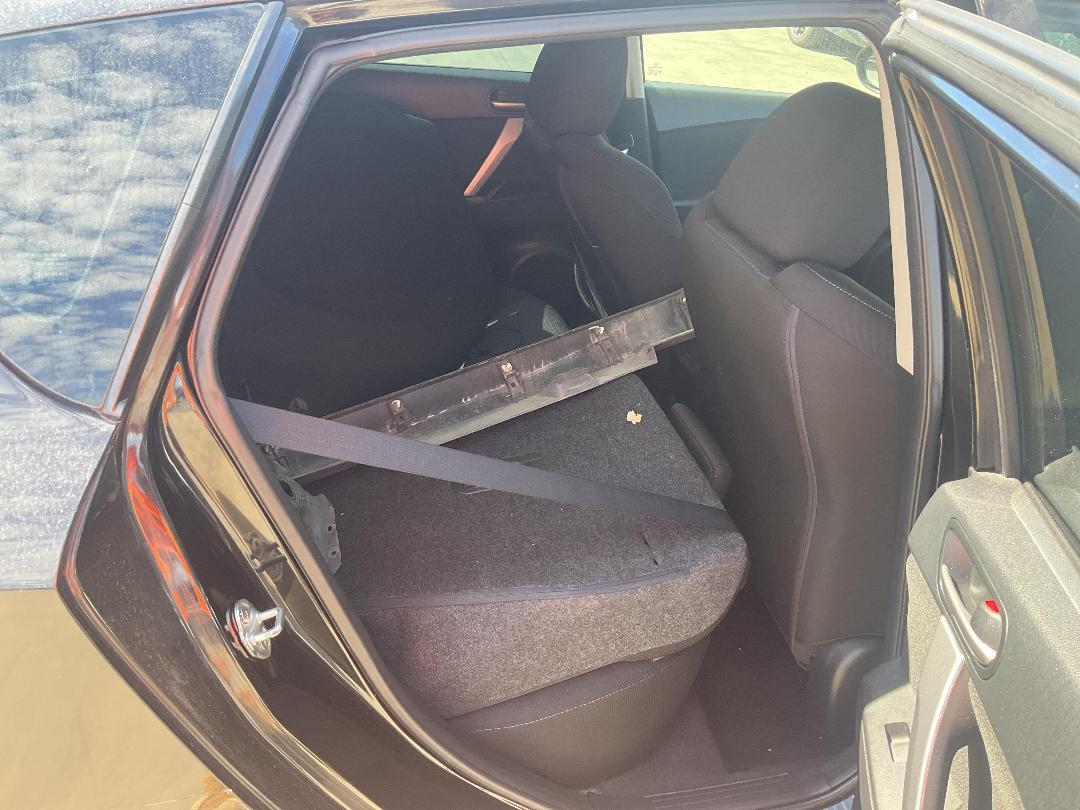 Photo '10' of Mazda Axela