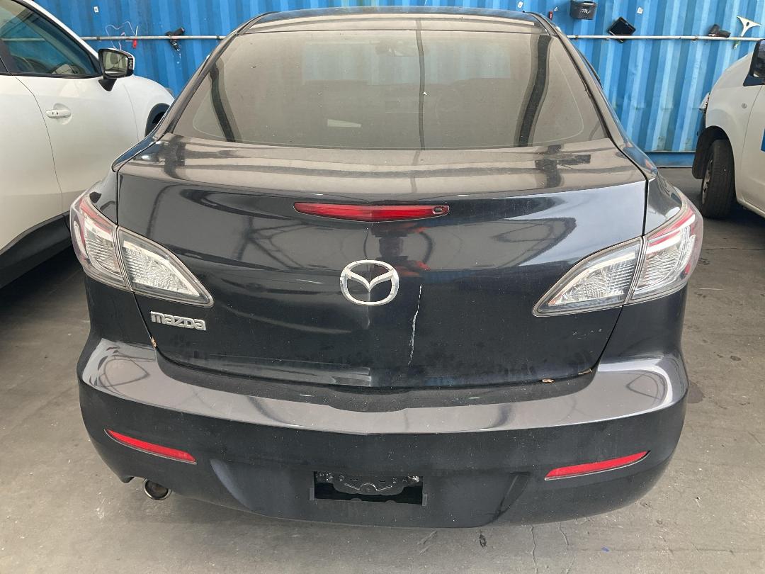 Photo '12' of Mazda Axela Photo '12' of Mazda Axela