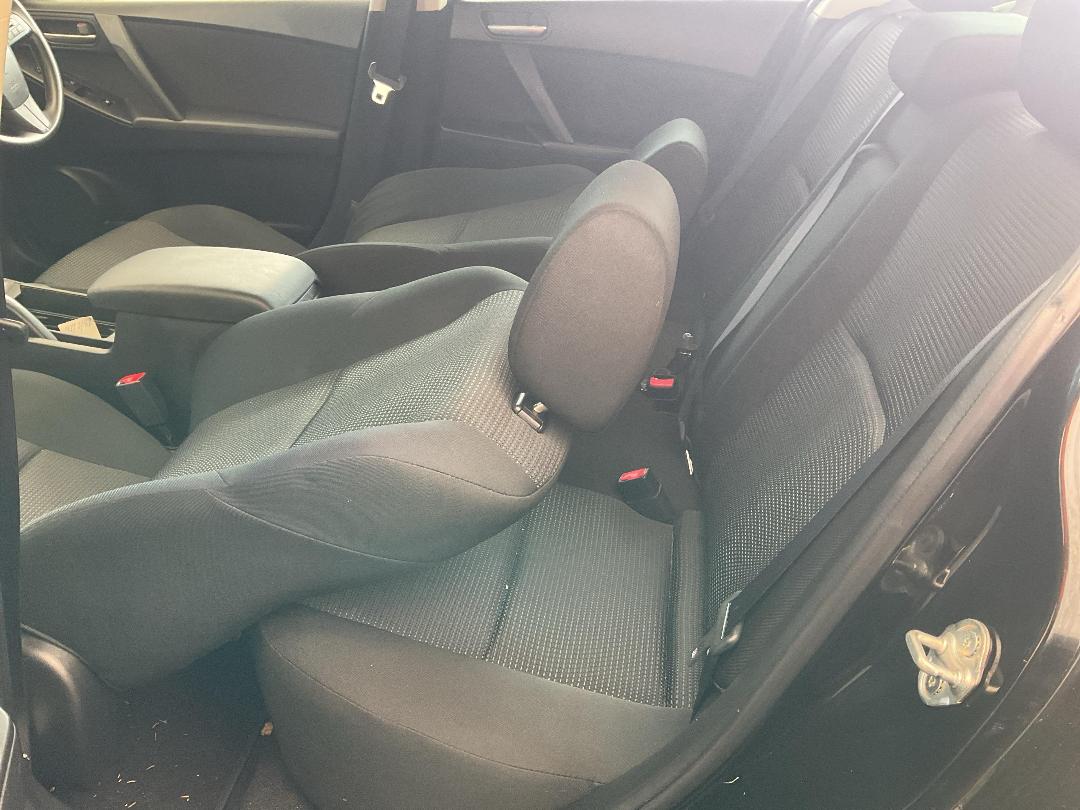 Photo '17' of Mazda Axela Photo '17' of Mazda Axela