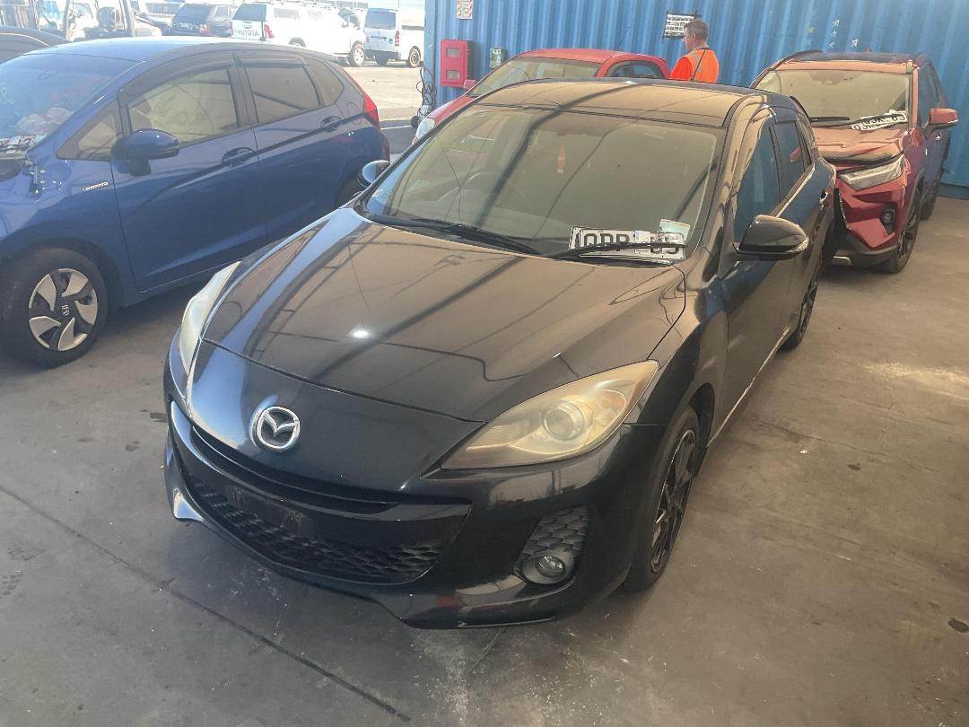 Photo '5' of Mazda Axela