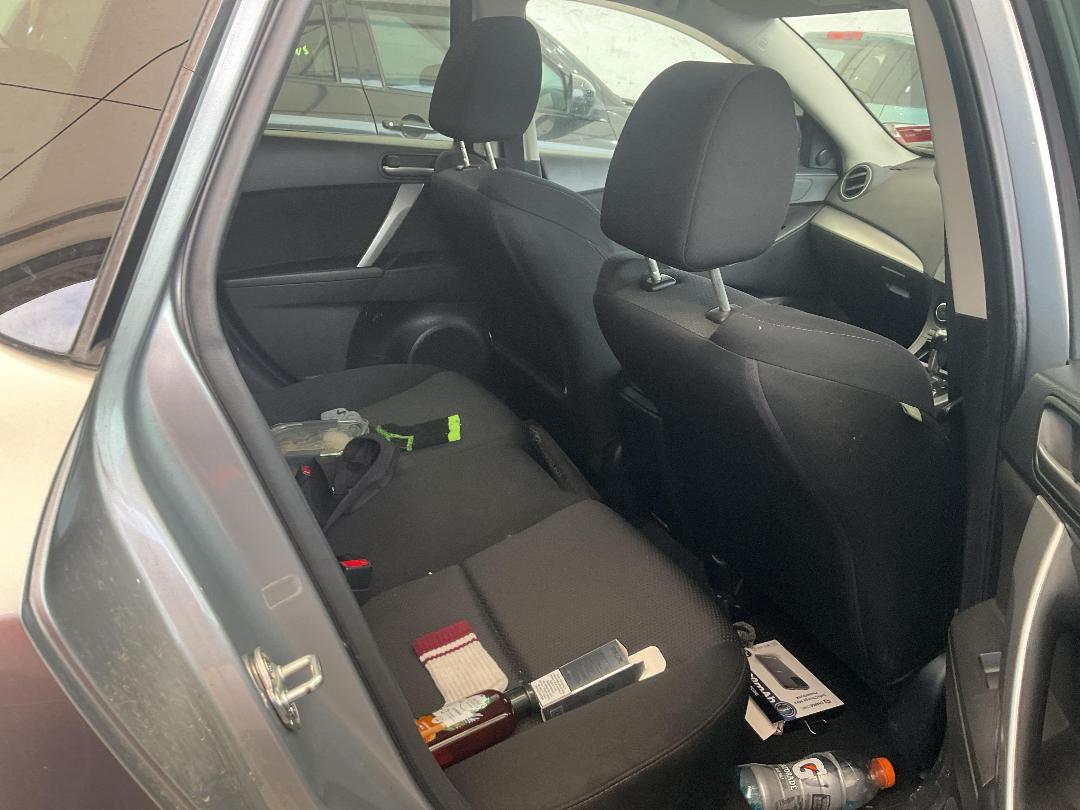 Photo '13' of Mazda Axela Photo '13' of Mazda Axela