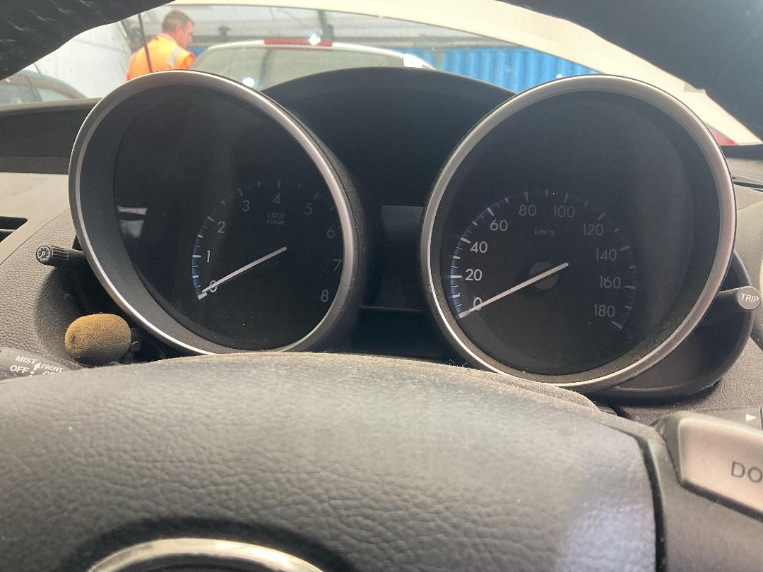 Photo '17' of Mazda Axela Photo '17' of Mazda Axela