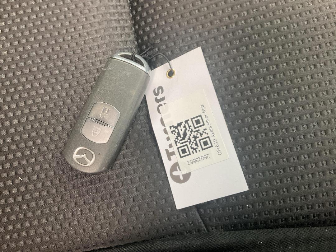 Photo '19' of Mazda Axela Photo '19' of Mazda Axela