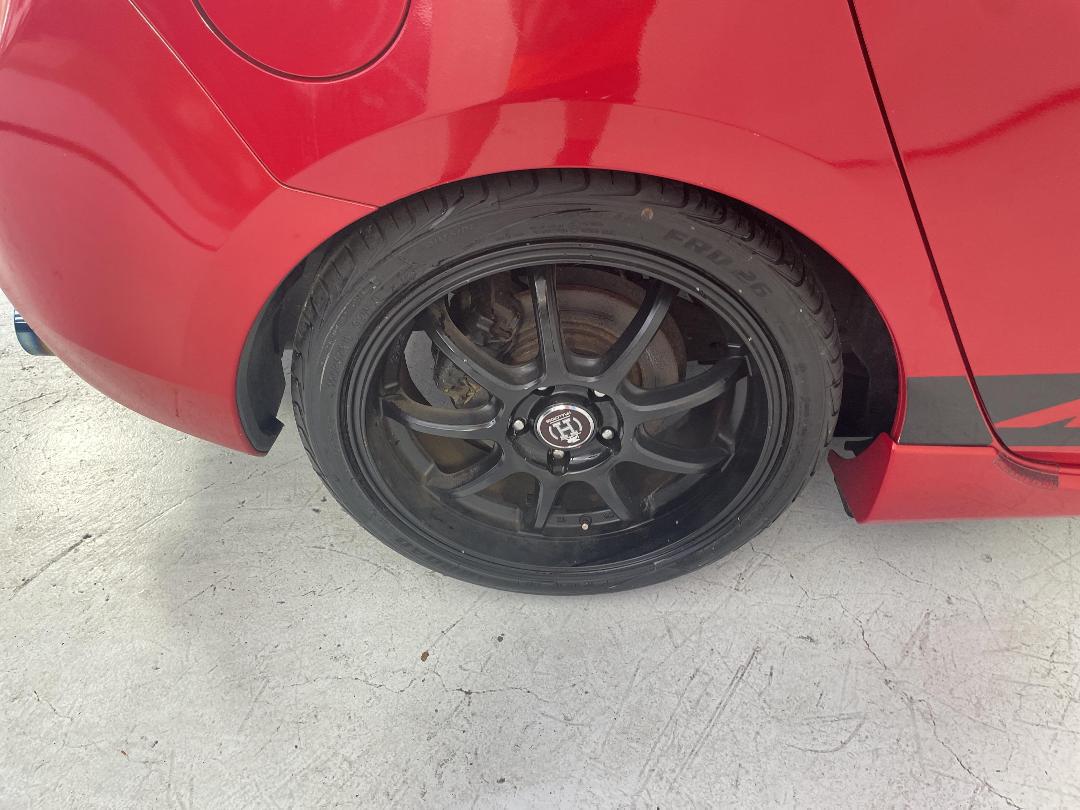 Photo '12' of Mazda Axela