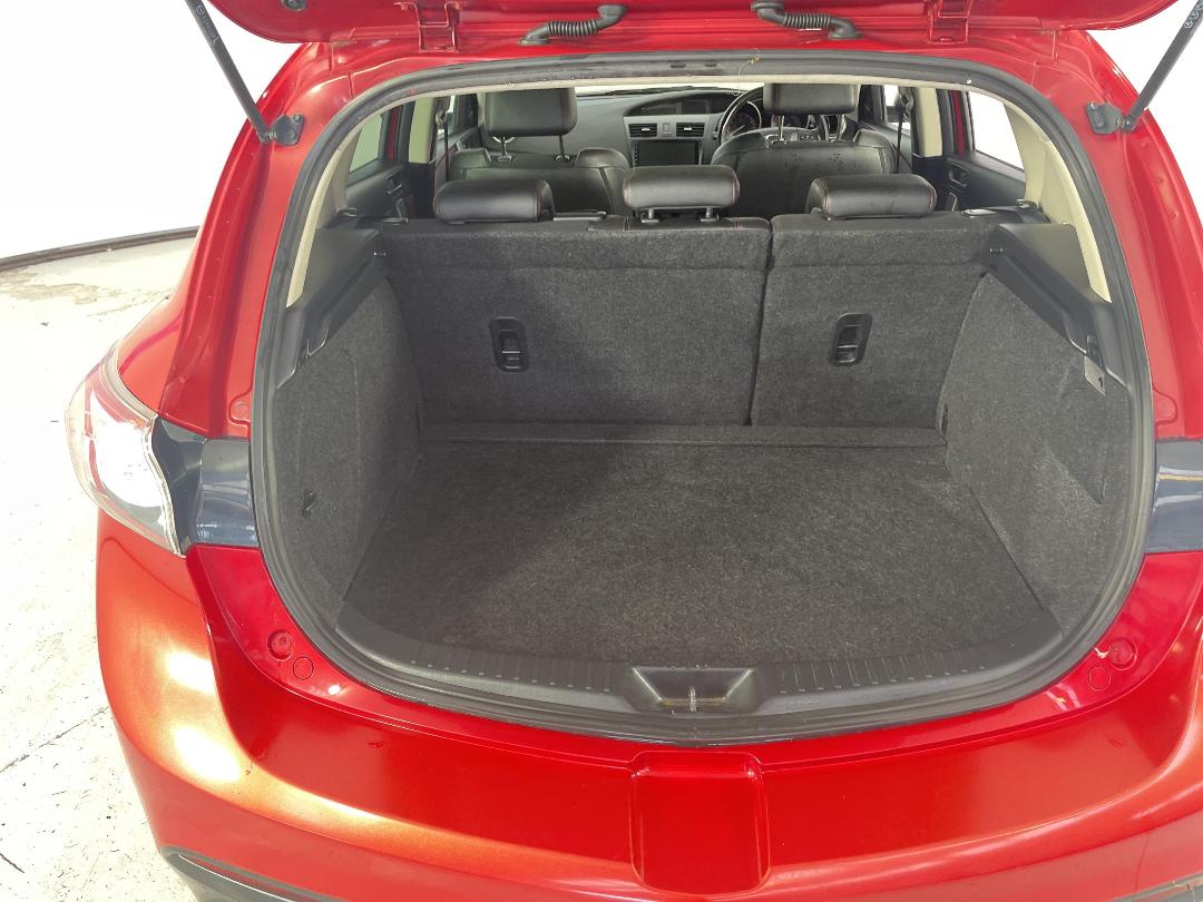 Photo '14' of Mazda Axela