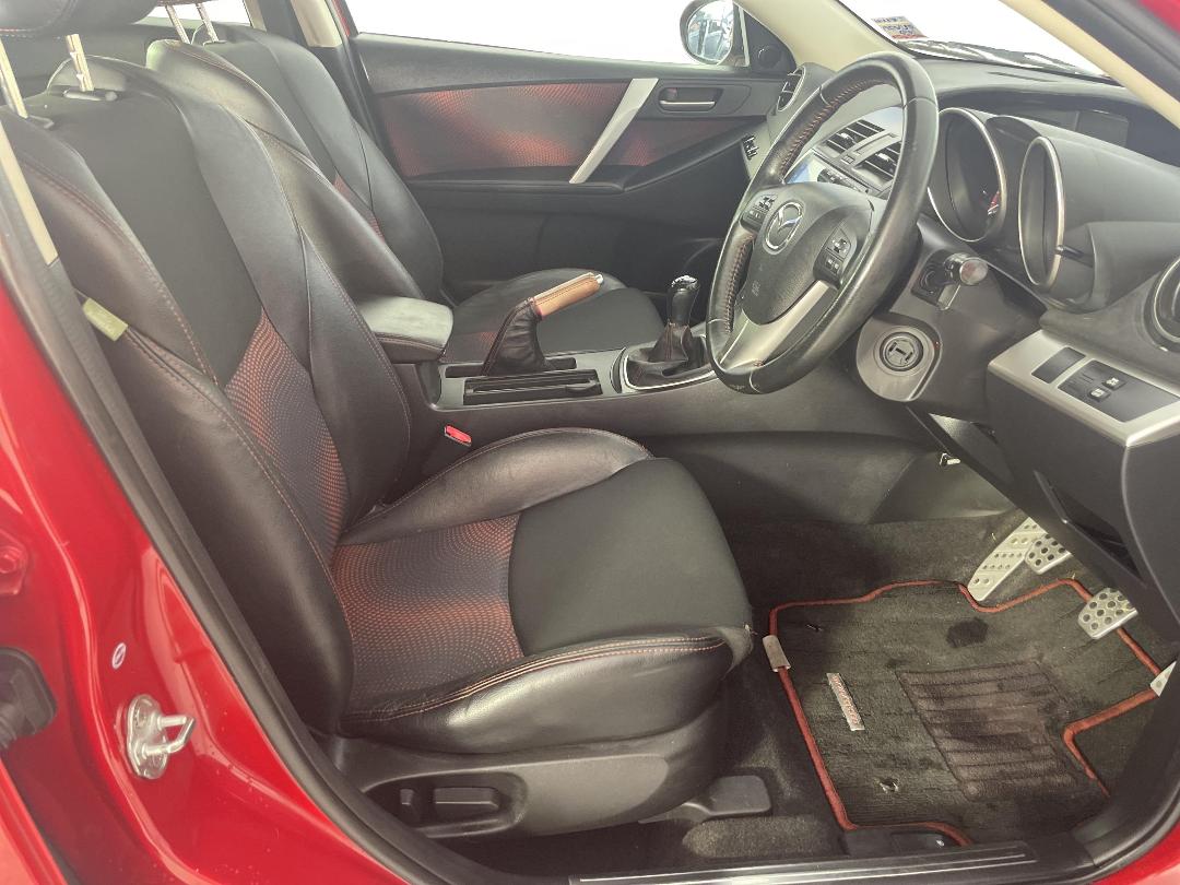 Photo '16' of Mazda Axela