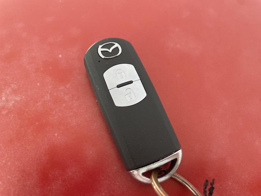 Photo '22' of Mazda Axela