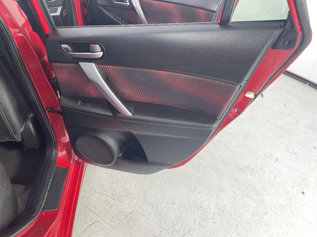 Photo '19' of Mazda Axela