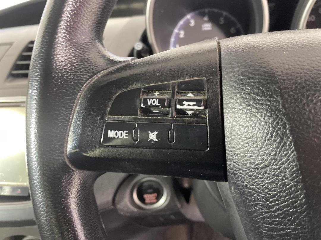 Photo '23' of Mazda Axela