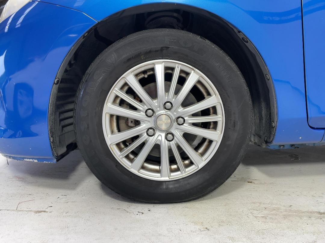 Photo '10' of Mazda Axela