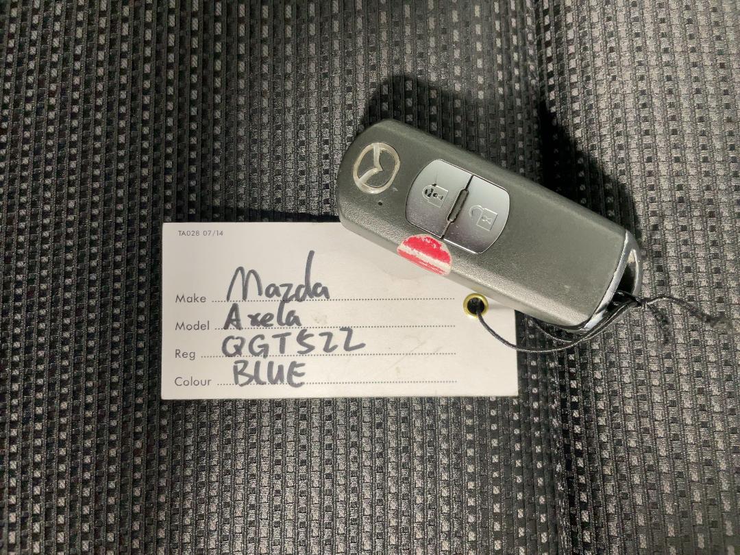 Photo '22' of Mazda Axela