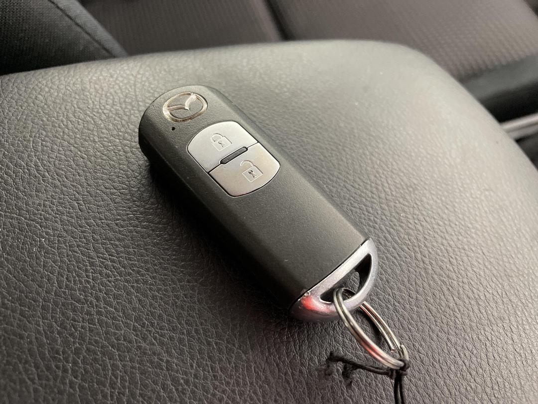 Photo '22' of Mazda Axela