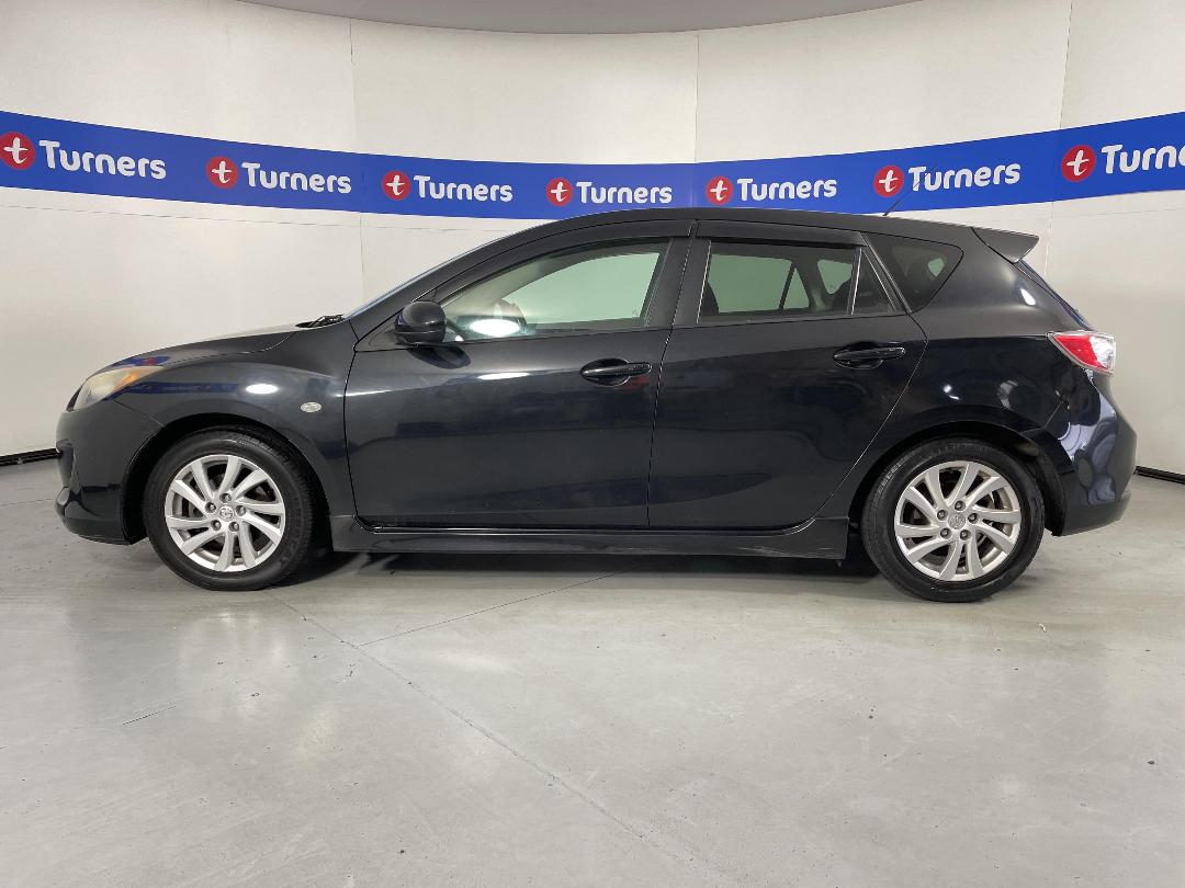 Photo '24' of Mazda Axela