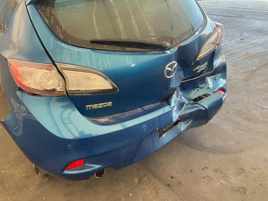 Photo '15' of Mazda Axela