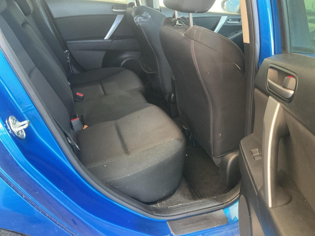 Photo '22' of Mazda Axela