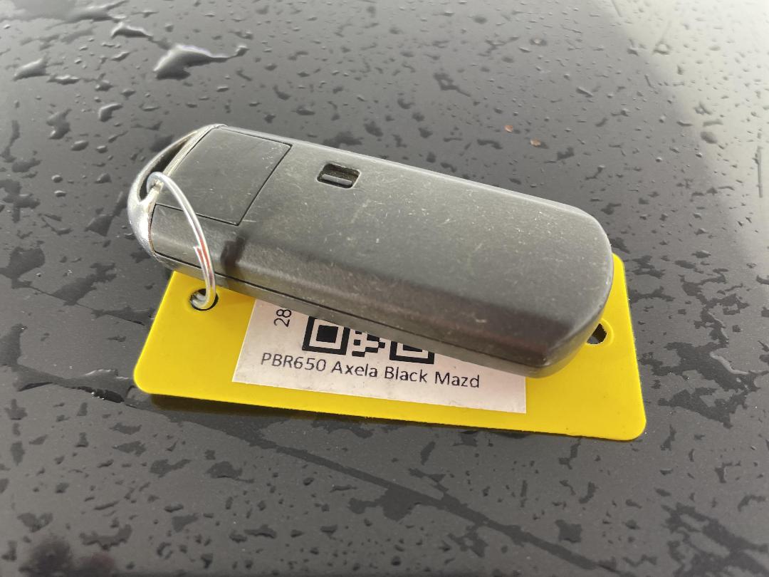 Photo '20' of Mazda Axela