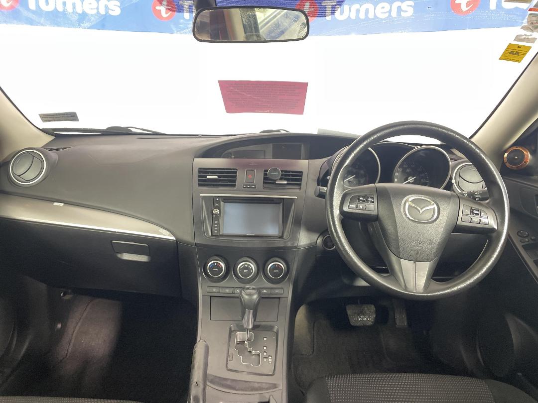 Photo '15' of Mazda Axela