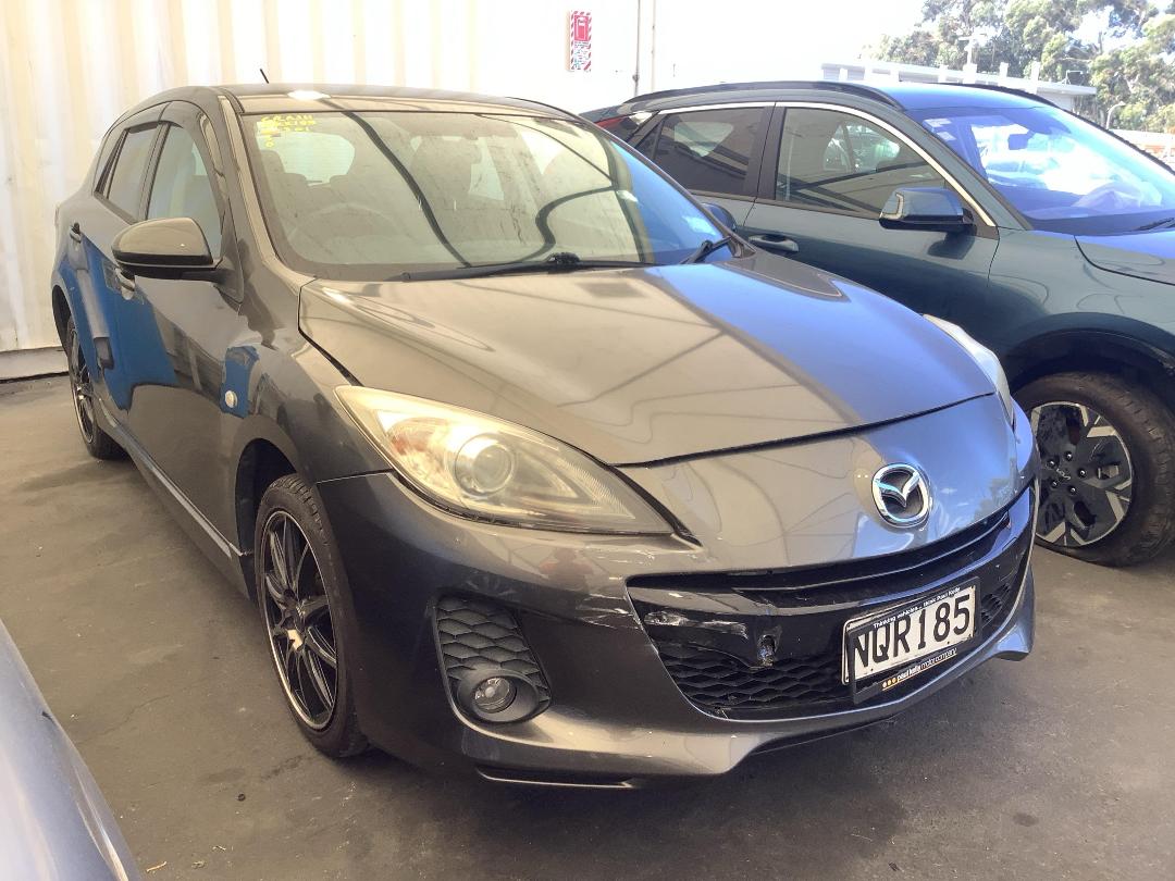 Photo '3' of Mazda Axela