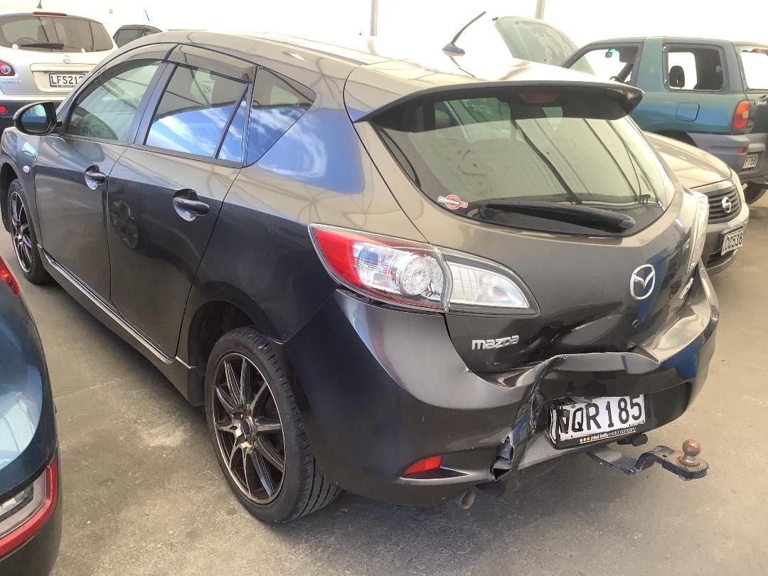 Photo '6' of Mazda Axela