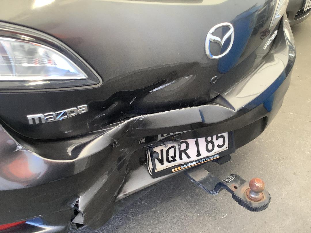 Photo '7' of Mazda Axela