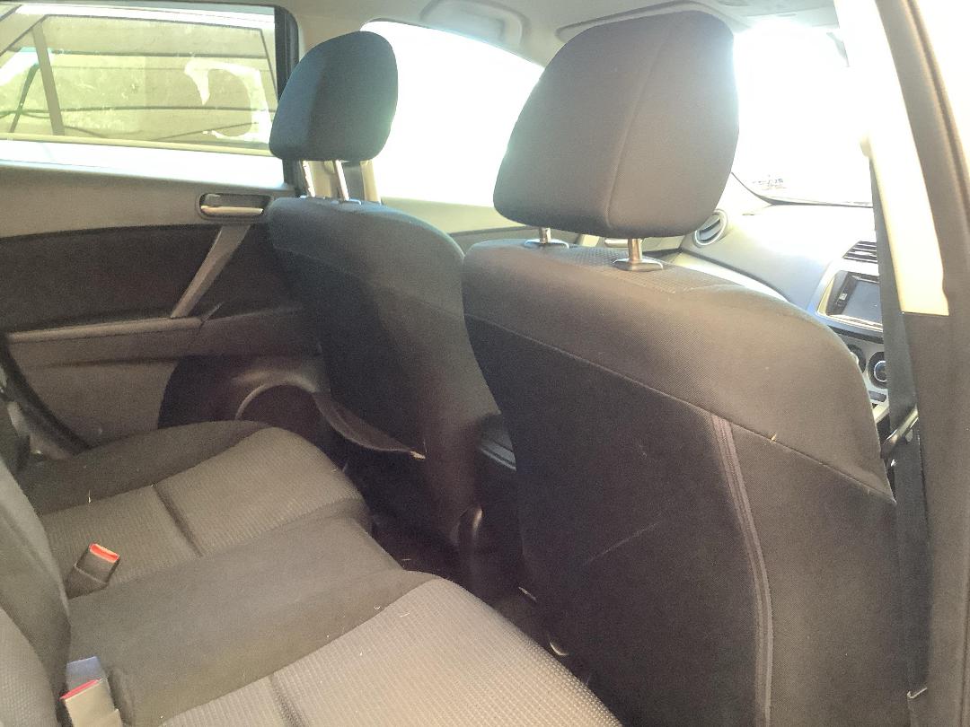 Photo '9' of Mazda Axela